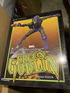 2019 Diamond Marvel Premier Collection Green Goblin Resign Statue! In Box! (NH)