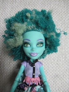Muñeca Monster High Miel Pantano Miel Miedo Cámara Acción 2023 Original Conjunto Zapatos - Imagen 1 de 8