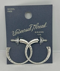 Pendientes Aro Modernos Diseño Hilo Universal Tono Plata Texturizados Sin Níquel - Imagen 1 de 2