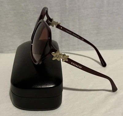 NUEVO COACH Oxblood Mujer Mujer Gafas de sol con estuche Flor L1033 $175 Foto 1 de 4