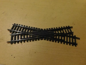 Hornby R615 RH diamond crossing in good playworn condition - steel rails - Picture 1 of 2