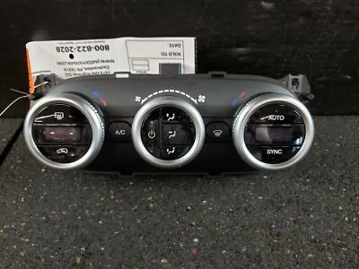 2014 FIAT 500L DUAL ZONE HEATER AC TEMPERATURE CLIMATE CONTROL PANEL SWITCH - Image 1 of 4