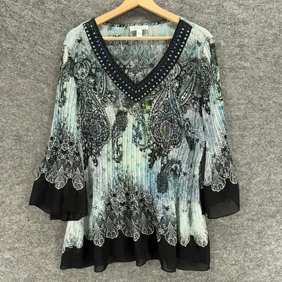 Blusa Dressbarn Mujer 1X Plus Azul Geométrica Cuello en V Manga 3/4 Lentejuelas Informal Foto 1 de 4