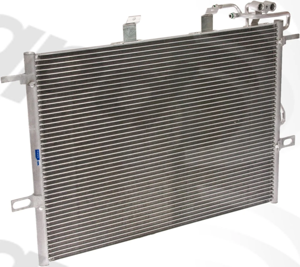 Condensador de aire acondicionado Global Parts Distributors 3159C Foto 1 de 4