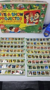 Kenner's Deluxe Give-A-Show Projector 1963 Works w/ 32 Slides Flintstones Popeye - Picture 1 of 9