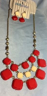 J46 JUEGO DE JOYAS PENDIENTES CADENA CHAPADO EN ORO COLLAR CUADRADO REDONDEADO CREMA RUBÍ ROJO Foto 1 de 4