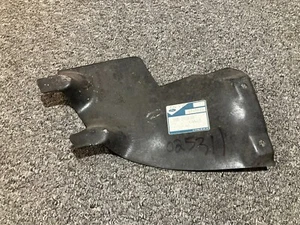Ford Mondeo Mk1 LH Front Air Deflector Genuine OEM 6735045 93BG2A318BB - Picture 1 of 4