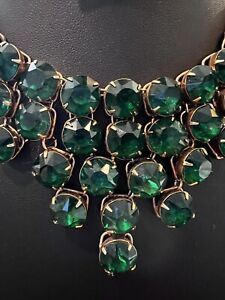 RARE  VINTAGE Emerald GREEN NECKLACE Prong Set Austria 50 FACETED Stones LOOK!