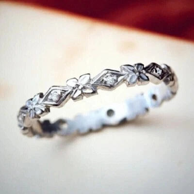 1/5Ctw White Round Cut Simulated Diamond Antique Style Wedding 925 Silver Band - Image 1 of 4