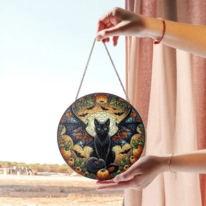 Arte en vitrales de gato negro con alas de murciélago - colgante de ventana gótica de Halloween - Imagen 1 de 6