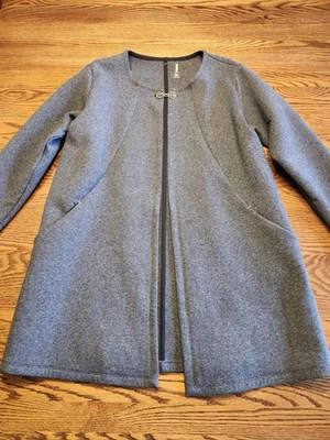 Lucy Athletic Wear Cardigan Womens Gray Size Small Decorative Clasp Laganlook - Image 1 of 4