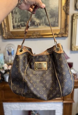 Louis Vuitton LV Galliera PM Monogram Brown Hobo Shoulder Bag Mag Snap Closure - Image 1 of 4