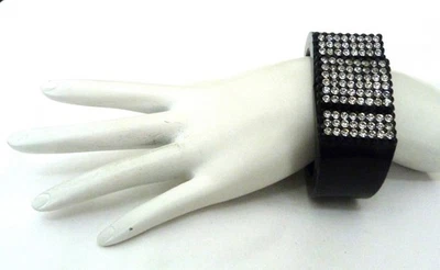 VINTAGE RETRO 8-ROW CRYSTAL RHINESTONE BLACK LUCITE WIDE HINGED CLAMPER BRACELET - Image 1 of 4