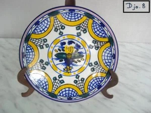 VINTAGE COLOR PAINTED POTTERY DECORATIVE PLATE - Picture 1 of 8