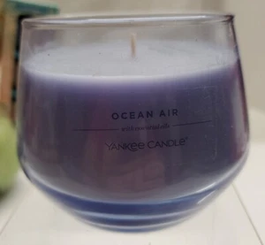 Yankee Candle Company - Pink Sands With Essential Oils - 10oz Candle  - Picture 1 of 3