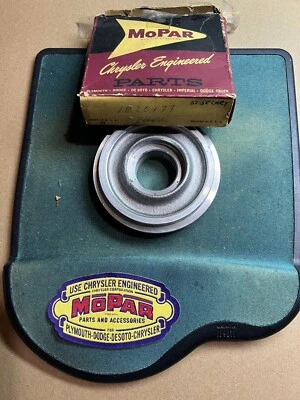 57 Chrysler Imperial DeSoto Dodge Plymouth 1958 Chrysler Imperial engranaje de dirección Foto 1 de 3