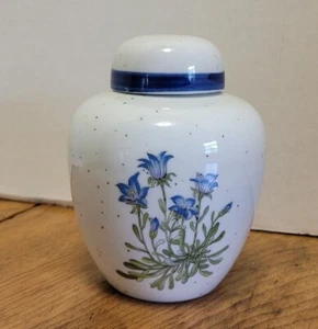 Vintage 5" Ginger Jar  Counterpoint JAPAN Blue Flowers & Band  - Picture 1 of 6