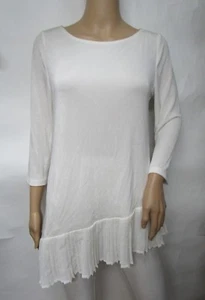 Chicos Travelers 3/4 Sleeve Asymmetrical Pleat Hem Top Size 4 - Picture 1 of 3