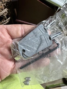 WR01X29793 GE Llaves Congelador NUEVO OEM - Imagen 1 de 2