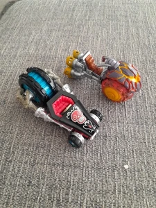 Skylanders Supercharge Crypt Crusher & Burn Cycle lotto di 2 - Foto 1 di 11