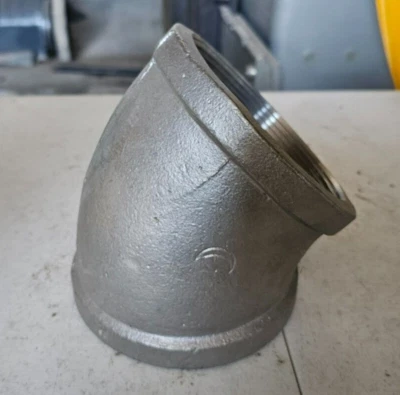 4" 150 Threaded (NPT) 45° Elbow 304 Stainless Steel Pipe Fitting - Image 1 of 3