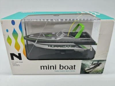 Remote control Mini Speedboat Rechargeable Multi-color Selection Battery-Powered - Image 1 of 2