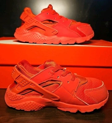 Usado en excelente estado con caja original Nike Huarache Run TD 'Triple Rojo' 704950-600 Talla 10C Foto 1 de 4