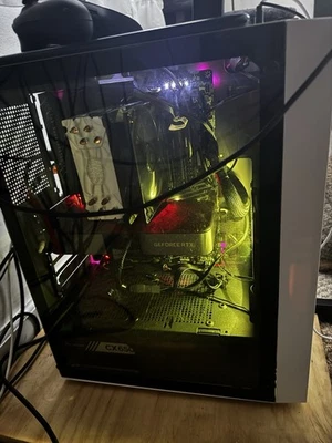 HIGH END PC Intel i7 8700 NVIDIA RTX 3070 With microphone and 240hz monitor - Image 1 of 4