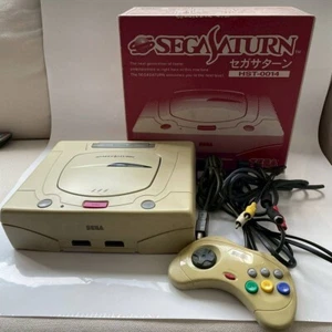 Consola SEGA SATURN HST-3220 blanca amarillenta CAJA probada - Imagen 1 de 11