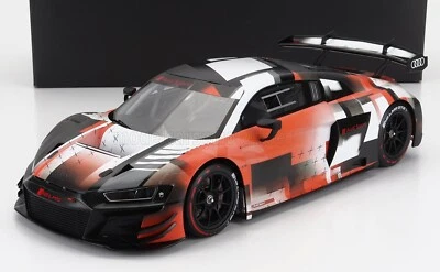Spark AUDI R8 LMS GT3 EVO II PRESENTATION 2022  Dealer Edition 1/18 Scale New! - Image 1 of 3