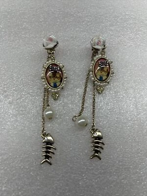Pendientes colgantes Betsey Johnson con arco de gato rosa brote perla hueso de pez nuevos sin etiquetas raros  Foto 1 de 3