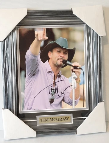 Tim McGraw Signed Autograph 8x10 Picture Photo PAAS Certified Cover