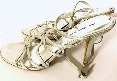 TACONES DE AGUJA VIA SPIGA US 8,5 M CUERO PLATEADO ENJAULADO Foto 1 de 4