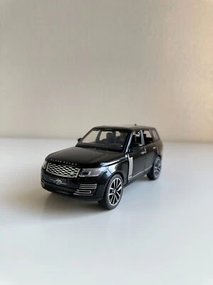 1:32 Range Rover Sports SUV Alloy Metal Model Car  -Alloy Diecast for Collectors - Image 1 of 4