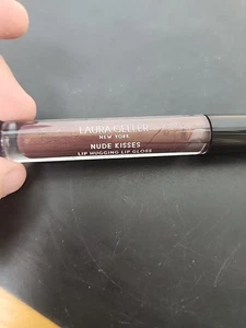 Laura Geller Nude Kisses Lip Hugging Lip Gloss Cocoa Beach New - Picture 1 of 5