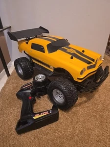 JADA 1:12 Transformers Bumblebee 1977 Camaro 4x4 RC - Picture 1 of 4