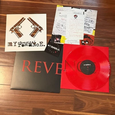 My Chemical Romance - Three Cheers For Sweet Revenge (LP, Album, RE, Red vinyl) Foto 1 de 3