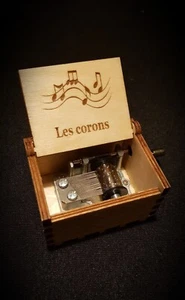Boîte à musique en bois Pierre Bachelet Les Corons - Personnalisable - Photo 1/6