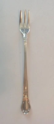 VINTAGE GORHAM "CHANTILLY" STERLING SILVER COCKTAIL / SEAFOOD FORK, 15 grams - Image 1 of 4