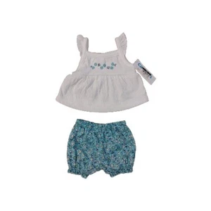 NEW Carters Newborn Baby Girl Clothes Shorts 2 PC Set Cute Outfit Floral Smocked - Picture 1 of 5