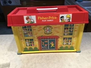 VTG Fisher Price Play Family Little People Children's Hospital 931 Set COMPLETE - Picture 1 of 18