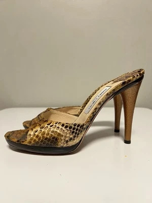 JIMMY CHOO MUJER PUNTA ABIERTA TACÓN ALTO MULAS, MARRÓN/CAMELLO SERPIENTE CUERO UE 40 US 10 Foto 1 de 4