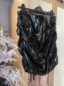 Black PVC Rushed Sides Mini Skirt Size 16 - Picture 1 of 11