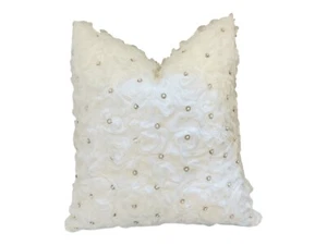 Luxury Celestial Pearl Bloom Pillow - Picture 1 of 8