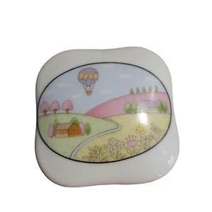 Vtg Springtime Country Scene Porcelain Trinket Box Copper Craft Guild Castlebleu - Picture 1 of 7