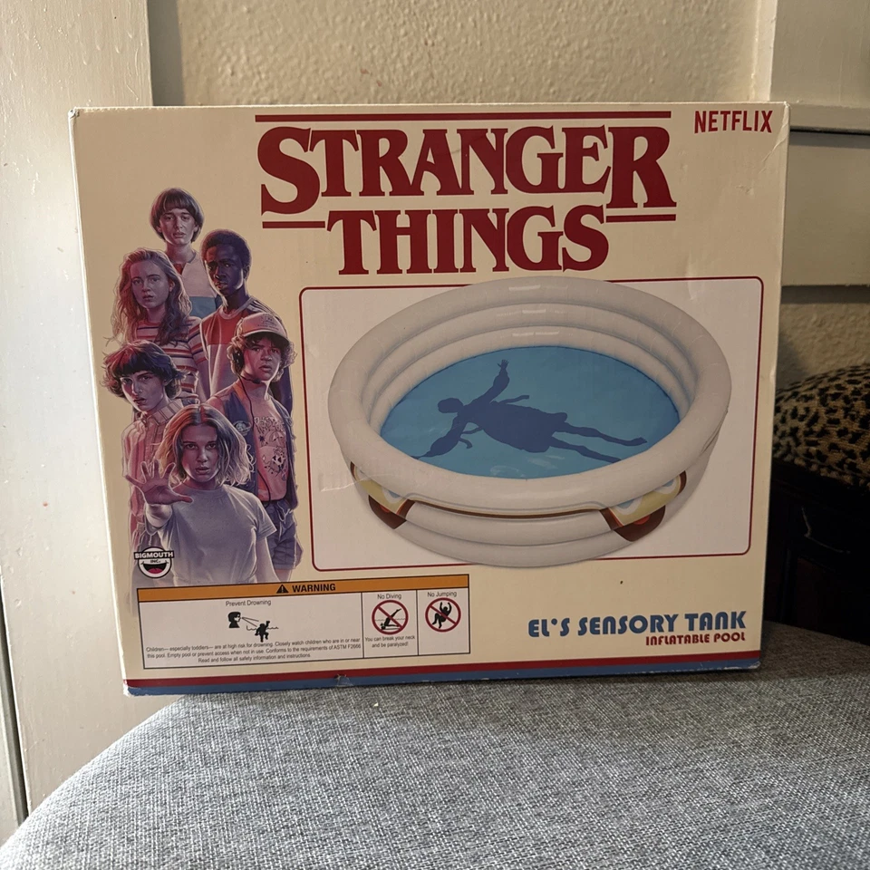 Piscina inflable Stranger Things El’s Sensory Tank NUEVO EN CAJA Nuevo Netflix RARO Foto 1 de 4