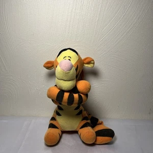 Winnie the Pooh Tigger Plush Musical Crib Toy w/Pull Tail VTG Disney WORKS - Picture 1 of 8