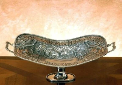 Portafrutta centrotavola argentato argento sheffield stile cesellato - Immagine 1 di 2