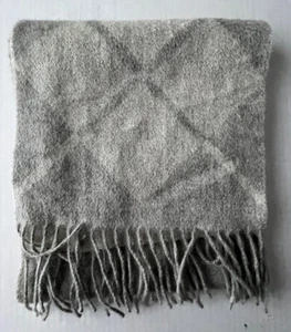 Charter Club Scarf Unisex 100% Cashmere Fringed Rectangle Grey Diamond Pattern - Picture 1 of 14