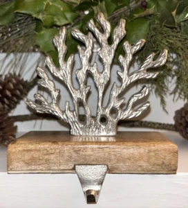 Silber Koralle Strand Landhaus Weihnachten Strumpf Halter Aufhänger Naturholz Maritim - Bild 1 von 6